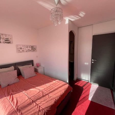 Maison F2, Neuve Au Calme Avec Jardinet 拉克罗 外观 照片